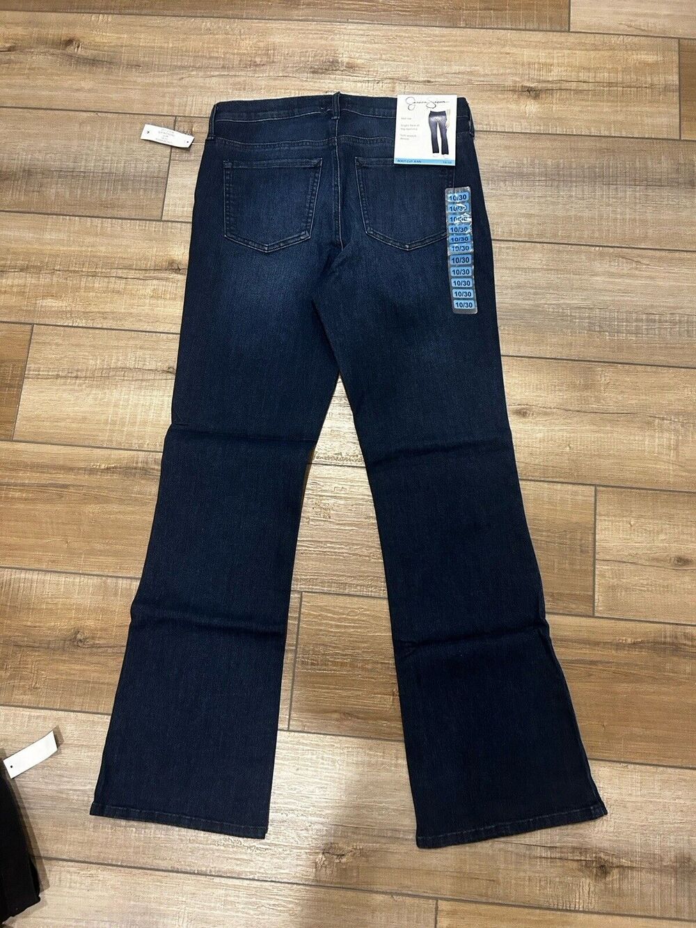 Jessica Simpson Jeans Women's Mid Rise Slight Flare Soft Stretch Boot Cut 10 /30